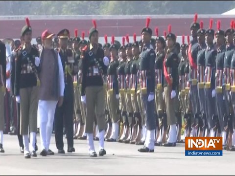 Pm Modi Inspects The Guard Of Honour At Ncc Rally In Delhi