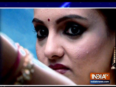 Gopika aka Manmohini plans to give up her powers for her child