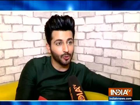 Dheeraj Dhupar meet and greet his fans- Watch video