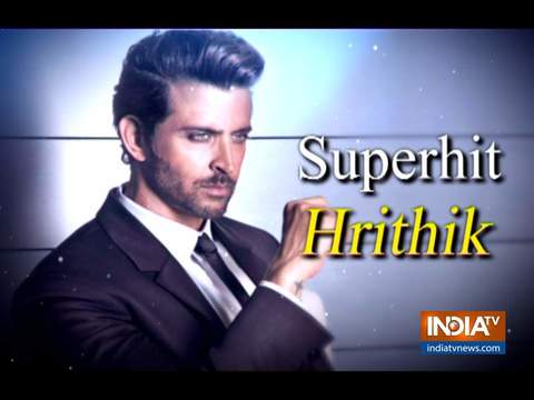 Hrithik Roshan dances to Ek Pal Ka Jeena while promoting Super 30