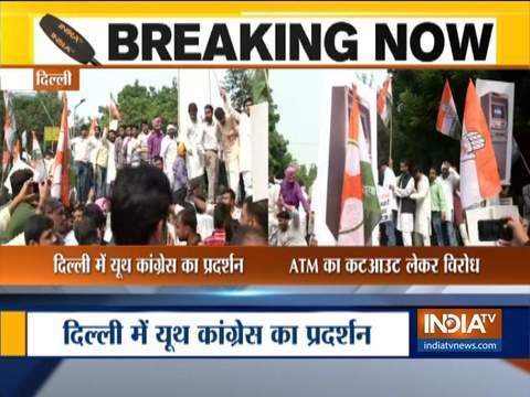 Youth Congress workers protest outside RBI office on 3rd anniversary of demonetisation