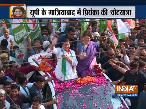 Ghaziabad: Priyanka Gandhi holds road show for and party's candidate Dolly Sharma