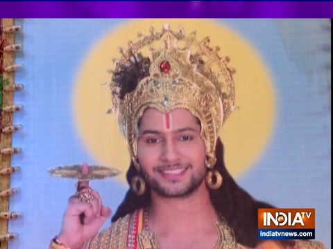 Namish Taneja turns Lord Krishna to help Vidya