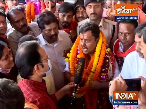 Nitin Navin visits temple after victory in Bihar election