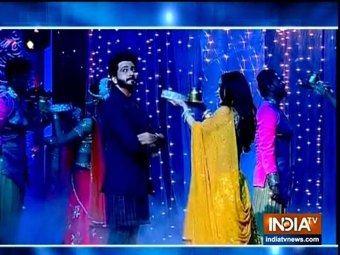 TV stars gather to celebrate Diwali on serial Kundli Bhagya.