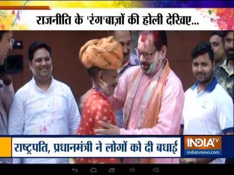 BJP leader Mukhtar Abbas Naqvi celebrates Holi with zeal