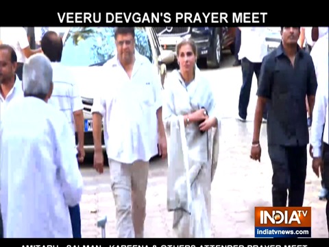 Veeru Devgan Prayer Meet: Ajay Devgn consoles emotional Nysa; Salman Khan, Kareena Kapoor pay visit