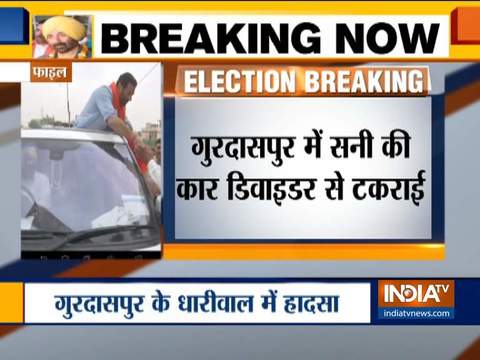 Sunny Deol survives road accident during election campaign in Gurdaspur