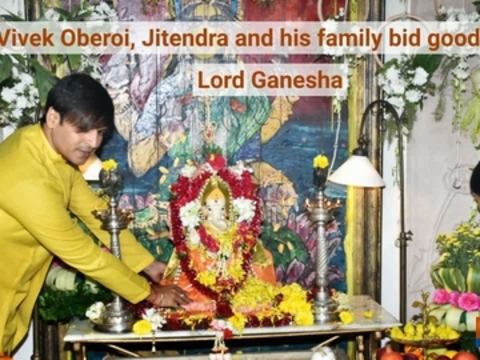 Vivek Oberoi, Jitendra and his family bid goodbye to Lord Ganesha