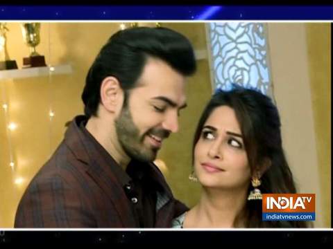 Kahaan Hum Kahaan Tum: Rohit and Sonakshi's engagement ceremony in full swing