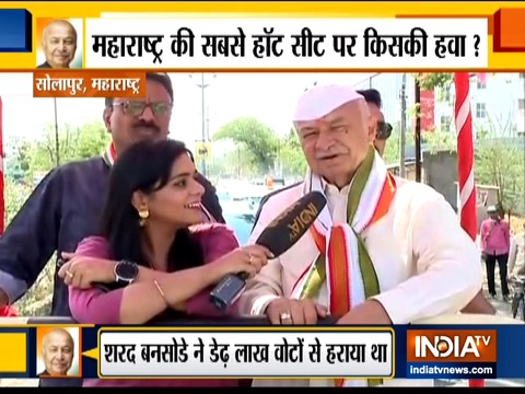 Congress leader Sushil Kumar Shinde campaigns in Solapur, Maharashtra