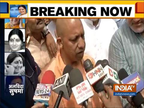 Yogi Adityanath pays tribute to Sushma Swaraj