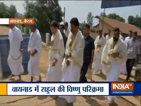 Rahul Gandhi offers prayer at Thirunelli temple