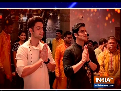 Namah star cast offer prayers to Ganapati