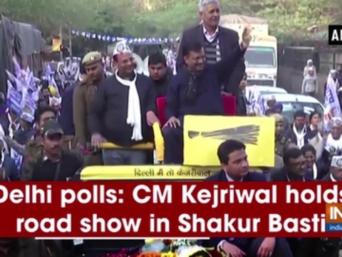 Delhi polls: CM Kejriwal holds road show in Shakur Basti