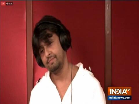 Sonu Nigam comes out in support of PM Modi's Janta curfew, goes Live with virtual concert