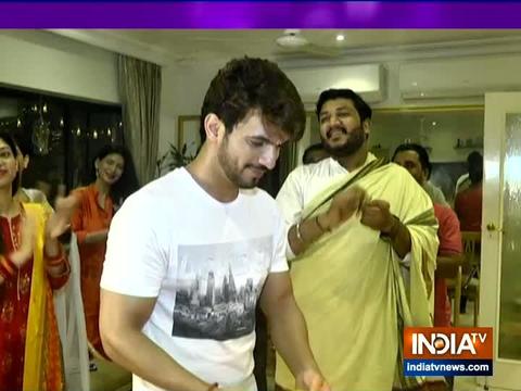 Arjun Bijlani celebrates Ganesh Chaturthi at his new house