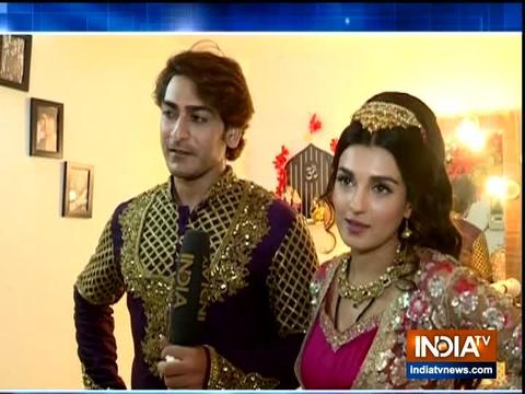 Witness the fun session between Ankit Arora and Shiny Doshi on the sets of Alif Laila