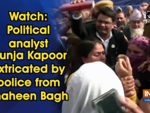 Watch: Political analyst Gunja Kapoor extricated by police from Shaheen Bagh