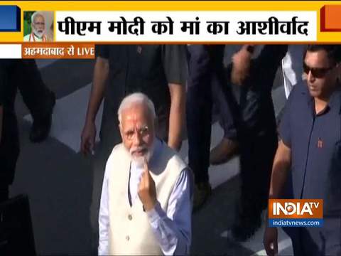 Lok Sabha Election 2019: PM Modi casts his vote in Ahmedabad