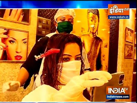 Shilpa Raizada pampers herself with hair spa