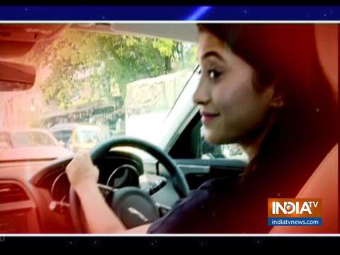 Shivangi Joshi(Naira), the lead from Yeh Rishta Kya Kehlata Hai buys a new Jaguar. Watch the video to know the dream of Shivangi Joshi.