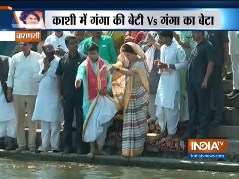 Priyanka Gandhi offers prayer at Ganga Ghat, Varanasi