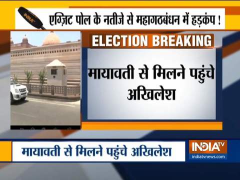 Akhilesh Yadav meets Mayawati at her Lucknow residence