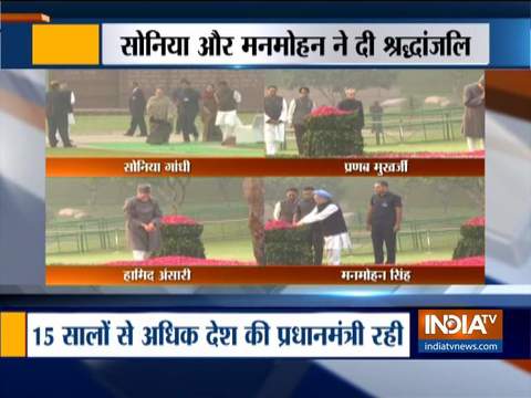 Sonia Gandhi, Manmohan Singh, Pranab Mukherjee pay tribute to Indira Gandhi on her 102nd birth anniversary