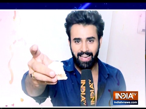 Naagin actor Pearl V Puri celebrates his birthday with SBAS