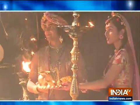 RadhaKrishn- Radha-Krishan to worship Lord Shiva