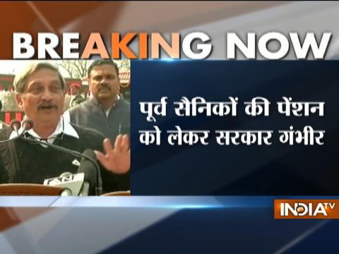 People will get full benefit of OROP, we will soon sort out says Manohar Parrikar