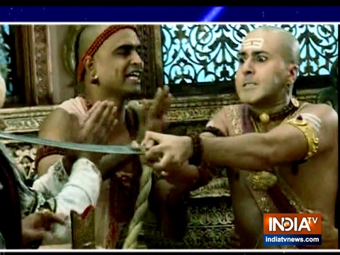 Tenali Rama: Tenali Rama causes chaos with his sword