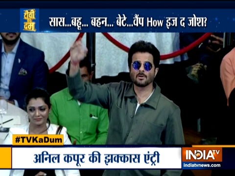 TV Ka Dum: Anil Kapoor sings Ek Ladki Ko Dekha Toh Aisa Laga