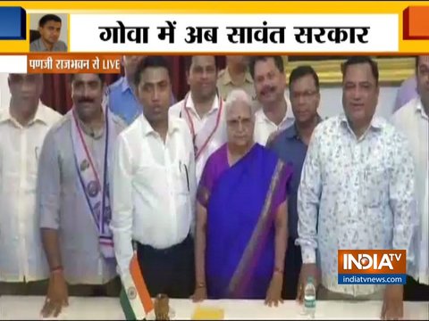 Pramod Sawant takes oath as New CM of Goa at 2 am ceremony, 11 ministers sworn in