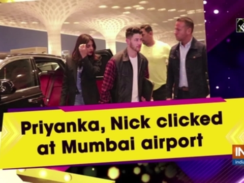 Priyanka, Nick clicked at Mumbai airport