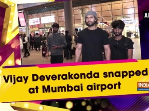 Vijay Deverakonda snapped at Mumbai airport