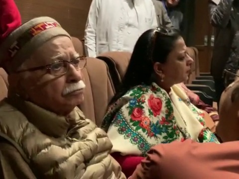 LK Advani gets emotional after watching Vidhu Vinod Chopra's Shikara