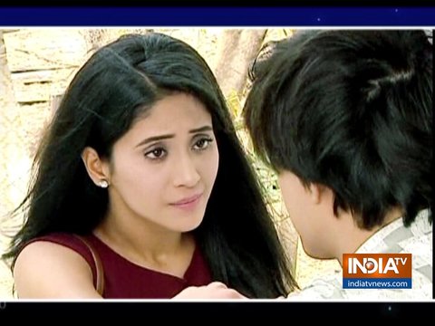 Yeh Rishta Kya Kehlata Hai: Naira and Kartik share cute moment with each other