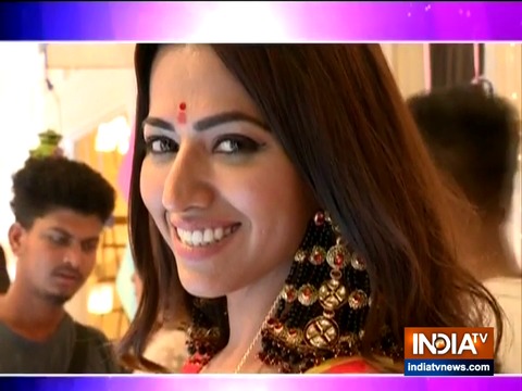 From Pooja Bannerjee to Mugdha Chaphekar, TV actresses flaunt their Jhumkas