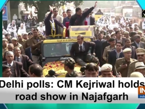 Delhi polls: CM Kejriwal holds road show in Najafgarh