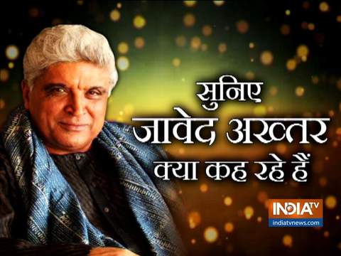 Javed Akhtar launches IRS Sonal Sonkavde's new book