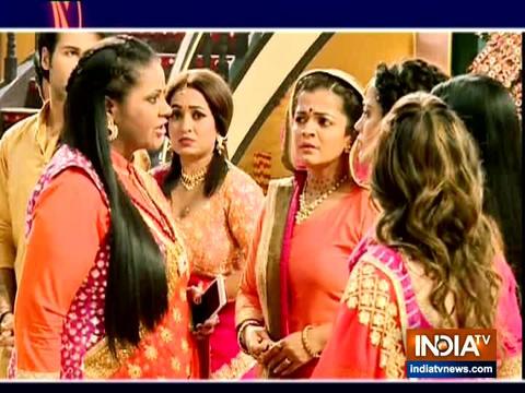 Yeh Rishtey Hain Pyaar Ke: Mishti and Kuhu get into a cat fight