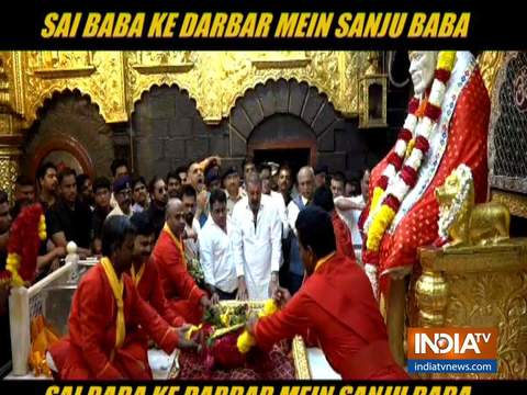 Sanjay Dutt seeks blessings of Sai Baba in Shirdi