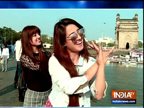 Aalisha Panwar goes for Mumbai darshan with family