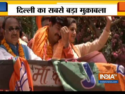 Manoj tiwari holds roadshow before filing nomination, to contest election against Sheila Dixit