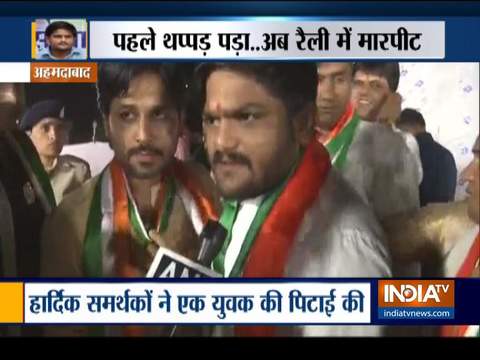 Chaos at Hardik Patel's rally in Ahmedabad