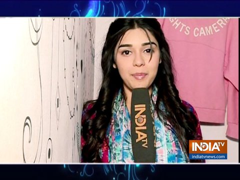 Eisha Singh aka Zara enjoys in makeup room