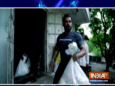 Video Of The Day: Salman Khan donates food for the needy