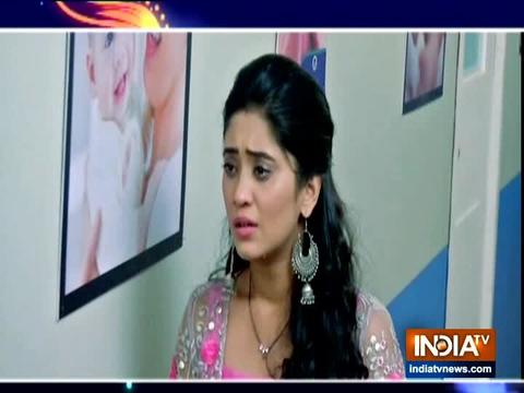 Naira is crying non-stop in serial Yeh Rishta Kya Kehlata Hai